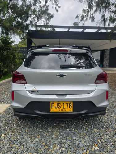 Chevrolet Onix 1.0T Rs Mt