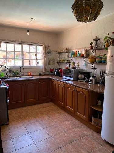 Hermosa Casa En Médanos De Solymar, Una Cuadra Del Mar!