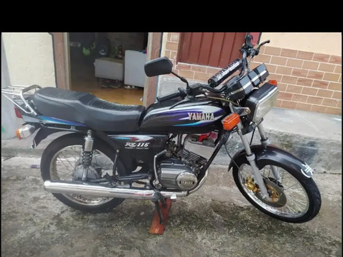 Yamaha  2002