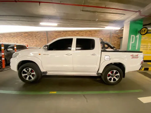 Toyota Hilux 2.5 Imv 100 hp 4x4