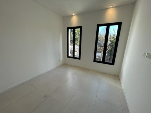 Imagen 18 de 23 de Triplex A Estrenar De Categoria En Venta, San Miguel.