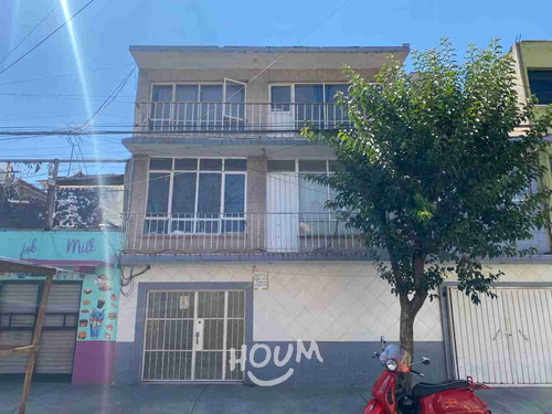 Casa En Industrial Atoto, Naucalpan De Juárez Con 2 Recámaras, 210 M², Id: 120670