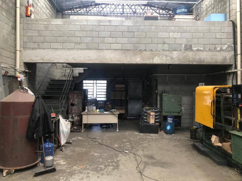 Imagem 1 de 5 de Galpão Para Alugar, 200 M² Por R$ 6.500,00/mês - Santa Teresinha - Santo André/sp - Ga0240
