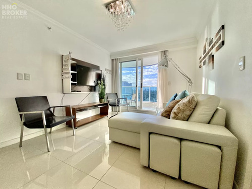 Apartamento En Venta Y Alquiler De 2 Dormitorios Piso Alto - Casino Tower