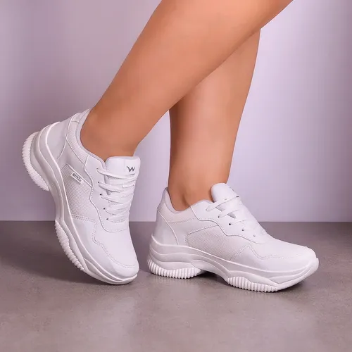 Tênis Feminino Casual Novo Plataforma Confortável — R$ 72,00 em Mercado Livre, 39% OFF
