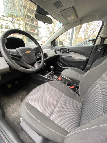 Imagen 9 de 21 de Chevrolet Onix 2019 1.4 Joy Ls