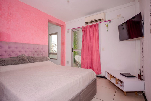 Venta Monoambiente Con Subdivisión. Caseros Centro