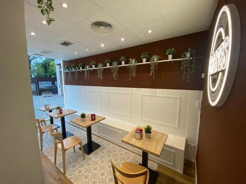 Vendo Heladería Cafetería En Madrid España
