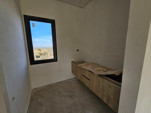 Casa En Venta La Deseada Country 3d Con Vista