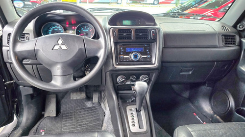 Mitsubishi Pajero TR4 2.0 4x2 Flex Aut. 5p
