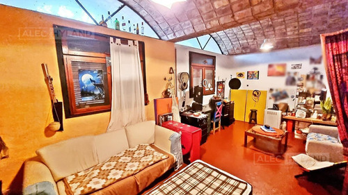 Imagen 14 de 16 de Casa Con Pileta Para Reciclar En Venta En Barrio Parque Aguirre, Acassuso, San Isidro