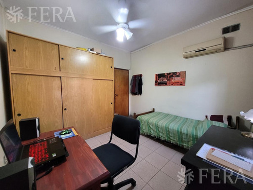 Imagen 10 de 15 de Venta Casa 3 Ambientes Con Jardín, Cochera, Patio Y Terraza En Quilmes Oeste (30949)
