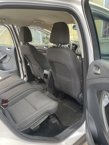 Ford Escape 2.5 S PLUS