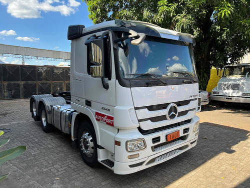 Imagem 2 de 13 de Mercedes Benz 2546 Com Ar Condicionado