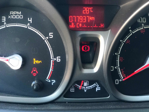 Ford Fiesta Kinetic Design 1.6 Design 120cv Titanium 2013