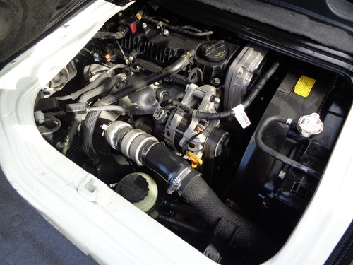 Kia Bongo K 2500 Bau Carga Seca - Ano 2016