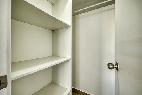 Arriendo Depto En Av Independencia. Piso 24. Vista Sur