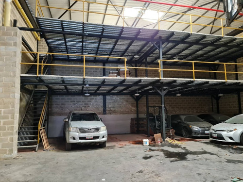 Imagen 4 de 14 de Johanna Castillo Vende Galpon Zona Ind Castilito