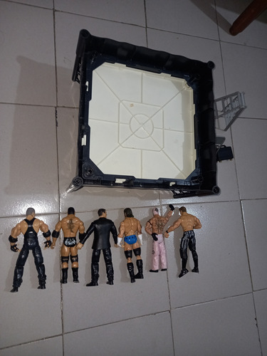 Ring Mattel Wwe 2010 Con 6 Muñecos ( De Uso ) (Usado)