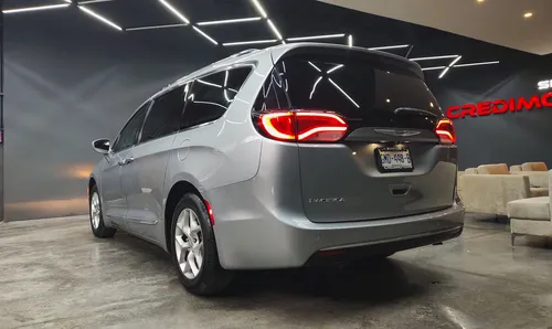 Chrysler Pacifica 2019
