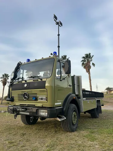Camión Mercedes Benz 4x4