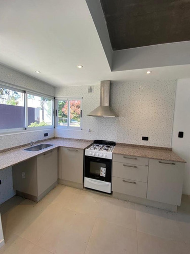 Imagen 8 de 12 de Duplex A Estrenar