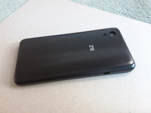 Celular Zte L8 Con 8 Gb Interna Expandible Con Micro Sd Y 1 Gb Ram, Con Telcel. (Usado)