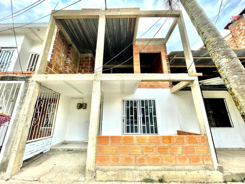 Casas En Venta Urbanizacion Terranova 303-103610