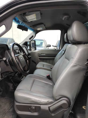 Imagen 6 de 9 de Ford F-350 Plataforma