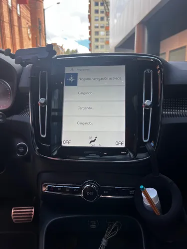 Volvo XC40 2.0 T4 R-Design
