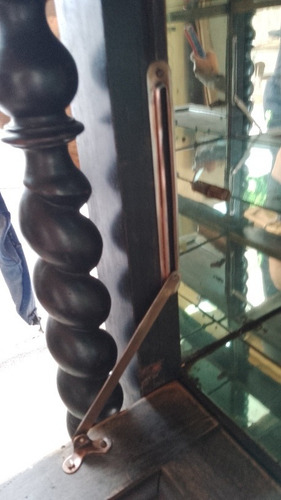 Bar Portugues Estilo Manuelino Em Jacarandá (Usado)