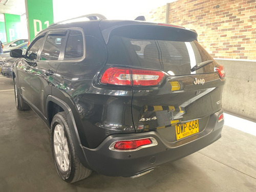 Imagen 8 de 25 de Jeep Cherokee Limited 3.2 2016