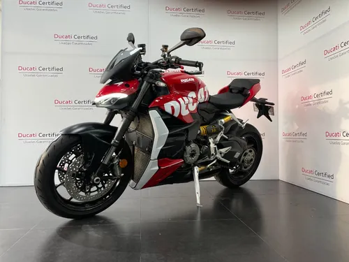 Ducati Streetfighter V2
