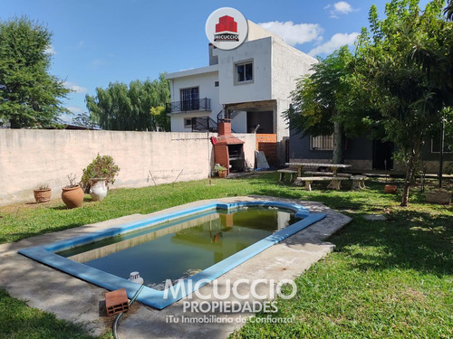 Casa En Venta, Las Margaritas 2106 Esquina Mendoza, Belén De Escobar