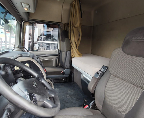 Imagem 5 de 13 de Daf Xf 460 6x2 2017
