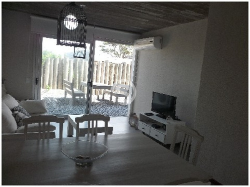 Apartamento En Manantiales A La Venta- Ref: 1134
