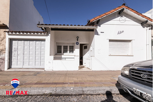 Venta Casa 2 Dorm.- Tandil.