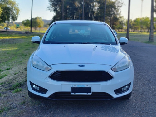 Imagen 8 de 16 de Ford Focus Iii 1.6 5ptas S (l15) 2015