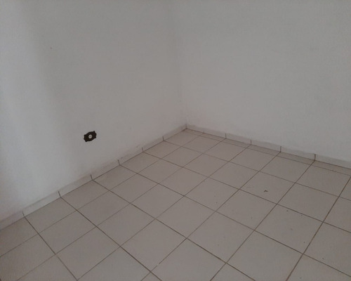 Imagem 19 de 27 de Locação Vila Pauliceia, 2 Casas De 1 Dormitório, Sala, Cozinha, Wc, Lavanderia, 1 Vaga, Quintal E 1 Galpão Grande - Ml66 - 69391179
