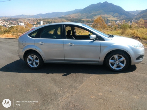 Ford Focus 1.6 Gl Flex 5p 2010