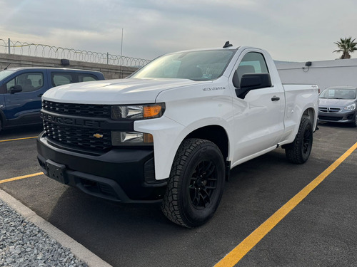Chevrolet Silverado 2p 1500 WT Cab Reg 4x4 V8/5.3 Aut