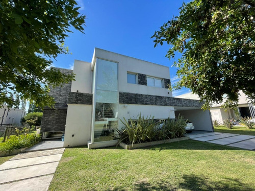 Imagen 3 de 30 de Casa 5 Amb. Con Piscina Terravista