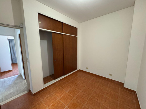 5 Dptos/oficinas En Pa En Block - 250 M² Edif. - San Justo