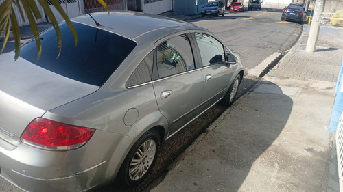 Fiat Linea 1.9 16v Flex 4p