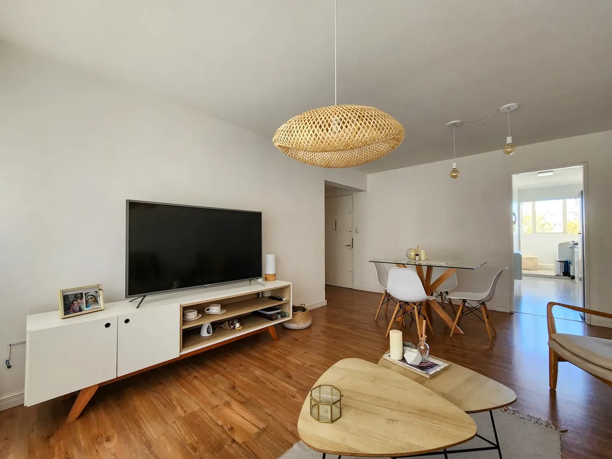 Apartamento,4to Piso, 3 Dormitorios, Cocina Definida · Foto 2