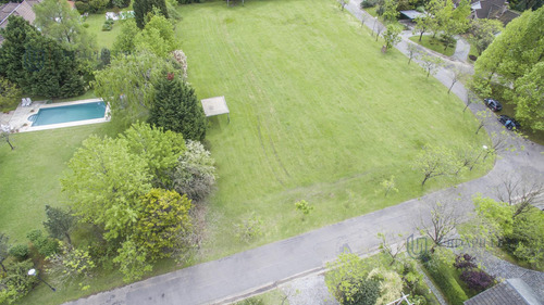 Lote Con Muy Buena Ubicación En Venta En Martindale - Teresa Urdapilleta Propiedades