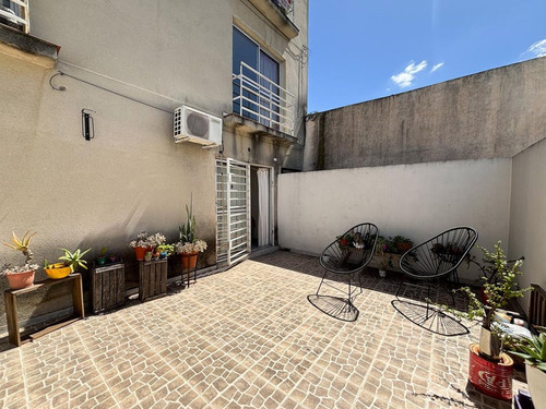 Venta Depto 2 Amb Pb C/patio - Moron Centro