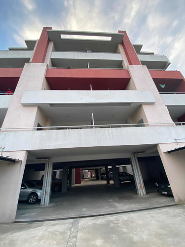 Imagen 5 de 12 de Venta - Departamento 2 Ambientes Con Cochera Acepta Lote En Parte De Pago!