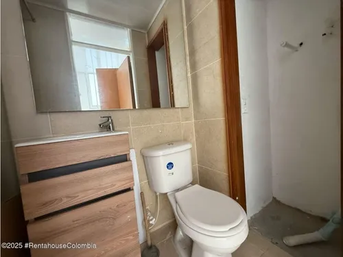 Comercial En Bogota Rah Co: 25-1468