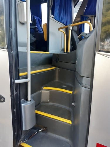 Imagem 2 de 4 de Comil Campione 345 2005/05 Vw 17210 Od Ar De Teto Vdcl